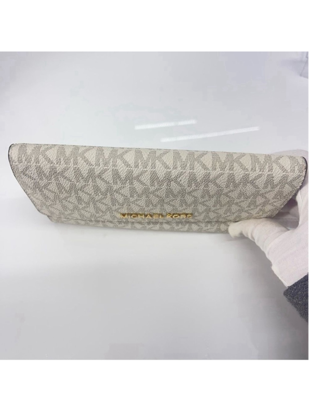 Michael Kors Trifold Wallet Pink & White Logo Vanilla/Ballet Pink - Picture 10 of 12